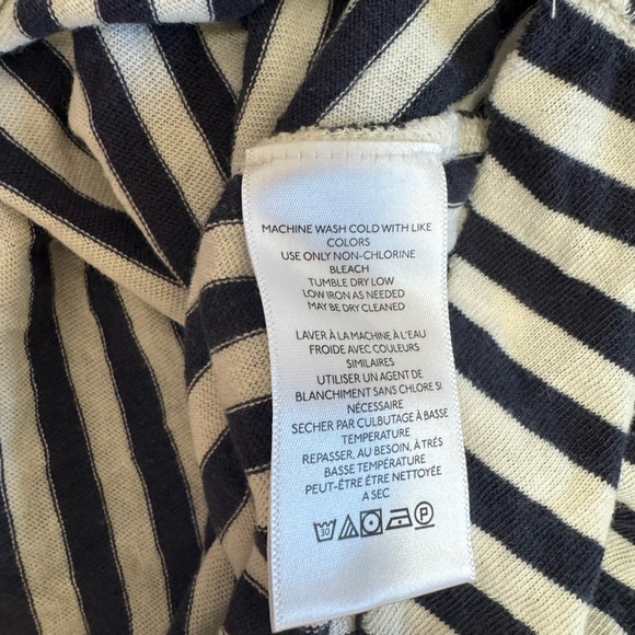 We The Free- FUN & FLATTERING striped top! Leave it flowy or tie a front knot - Picture 9 of 9